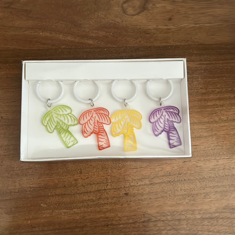 Palm trees glass rings
